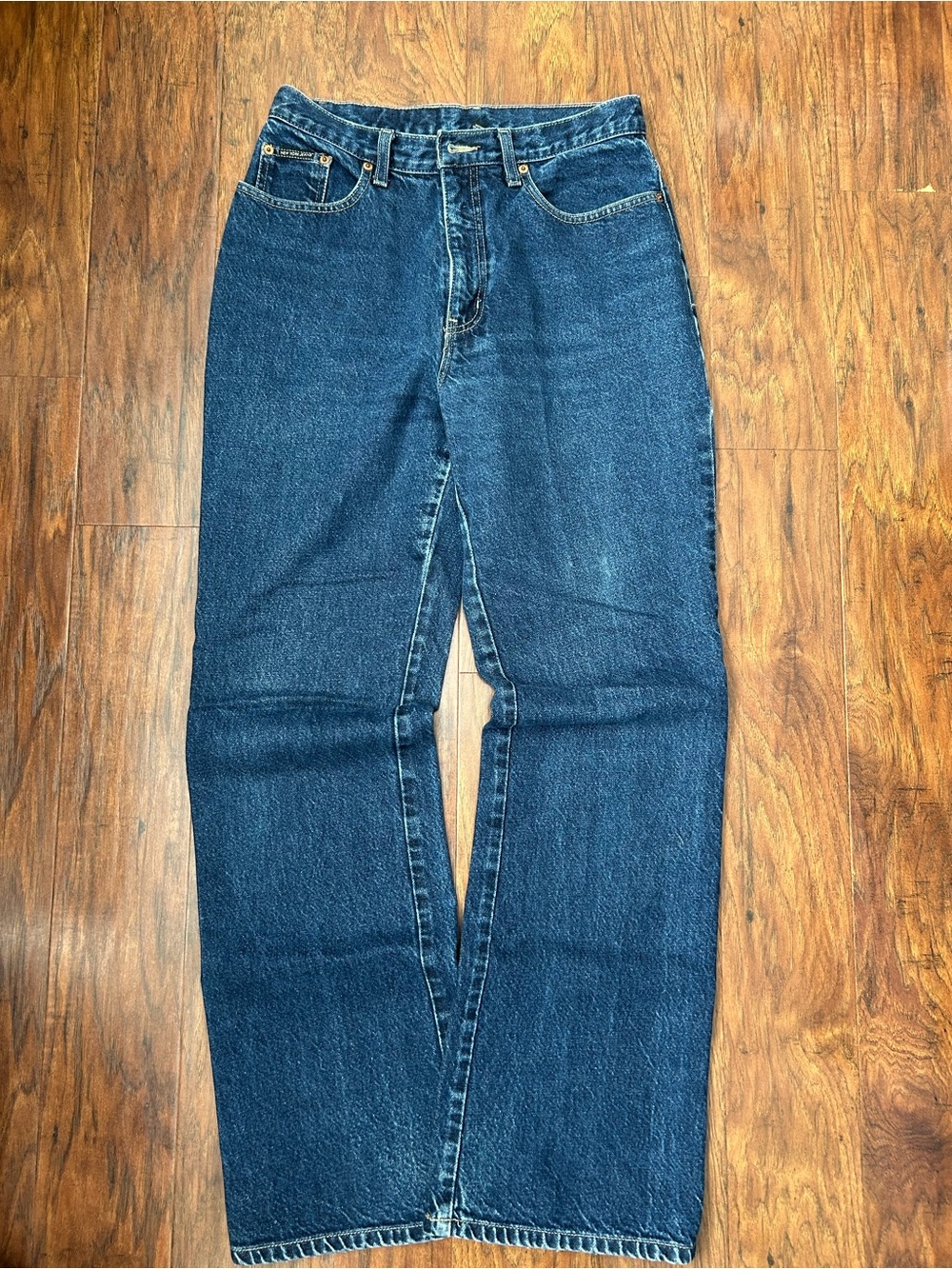 New York & Company Men's Relaxed Jeans in Navy Blue